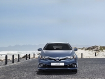 Toyota-Auris-2016-1024-08