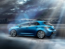 Toyota-Corolla_Hatchback-2019-1024-19
