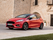 Ford-Fiesta-2017-1024-03