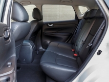 Nissan-Pulsar-2015-1024-9a
